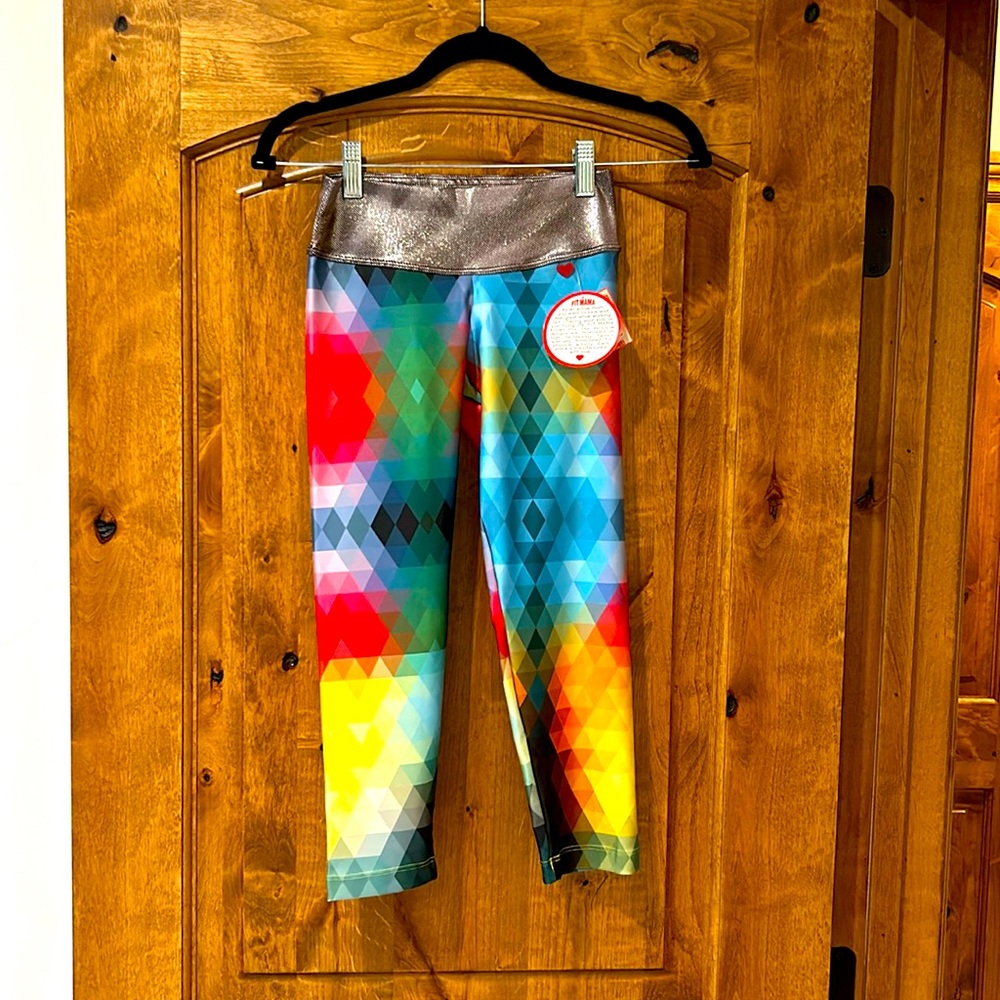 Fit Mama Multicolor Capri Leggings
